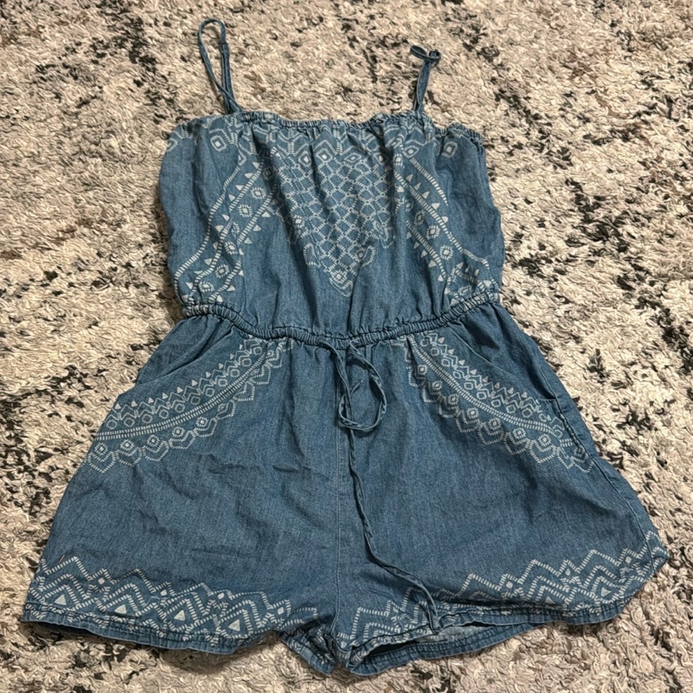 Romper size small